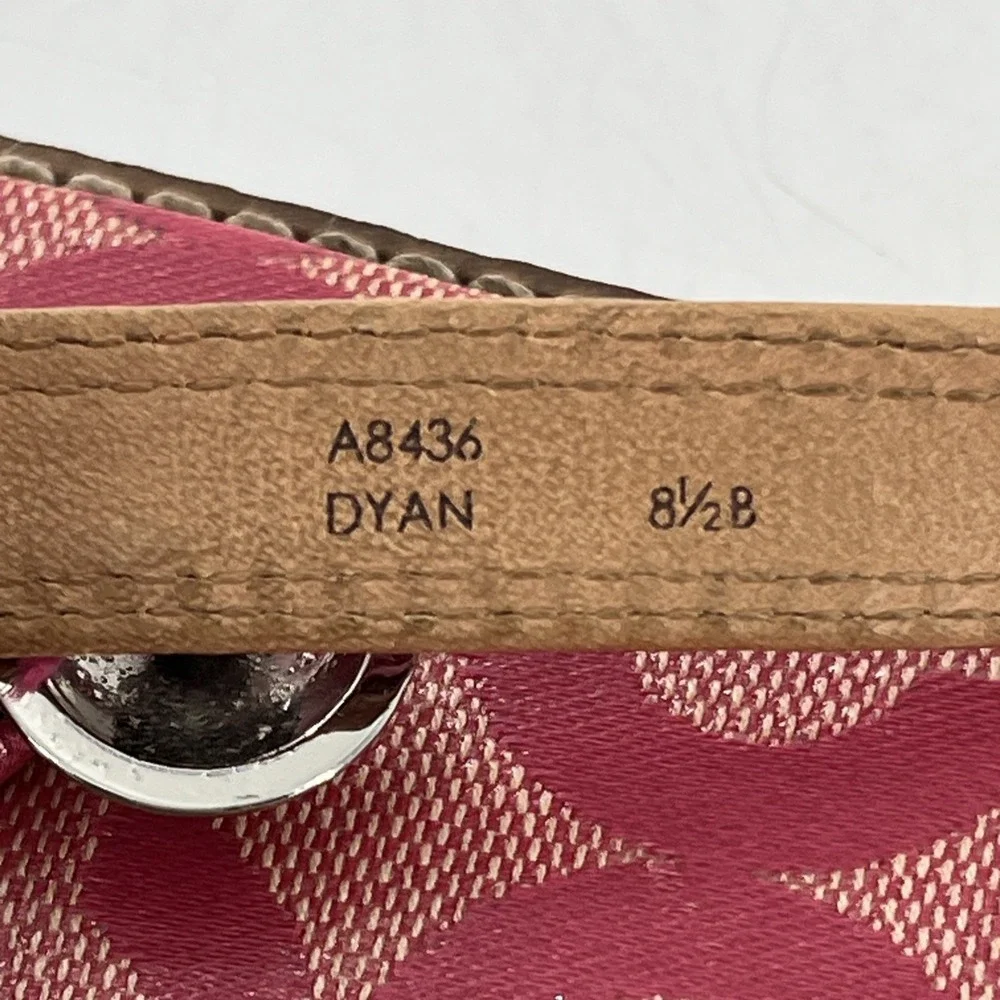 Coach Womens Signature Coated Canvas‎ Flip Flop Thong Patent Button Melon 8.5